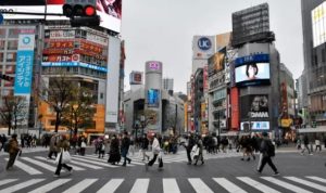 日本は1968年以来最大の年間人口減少を報告